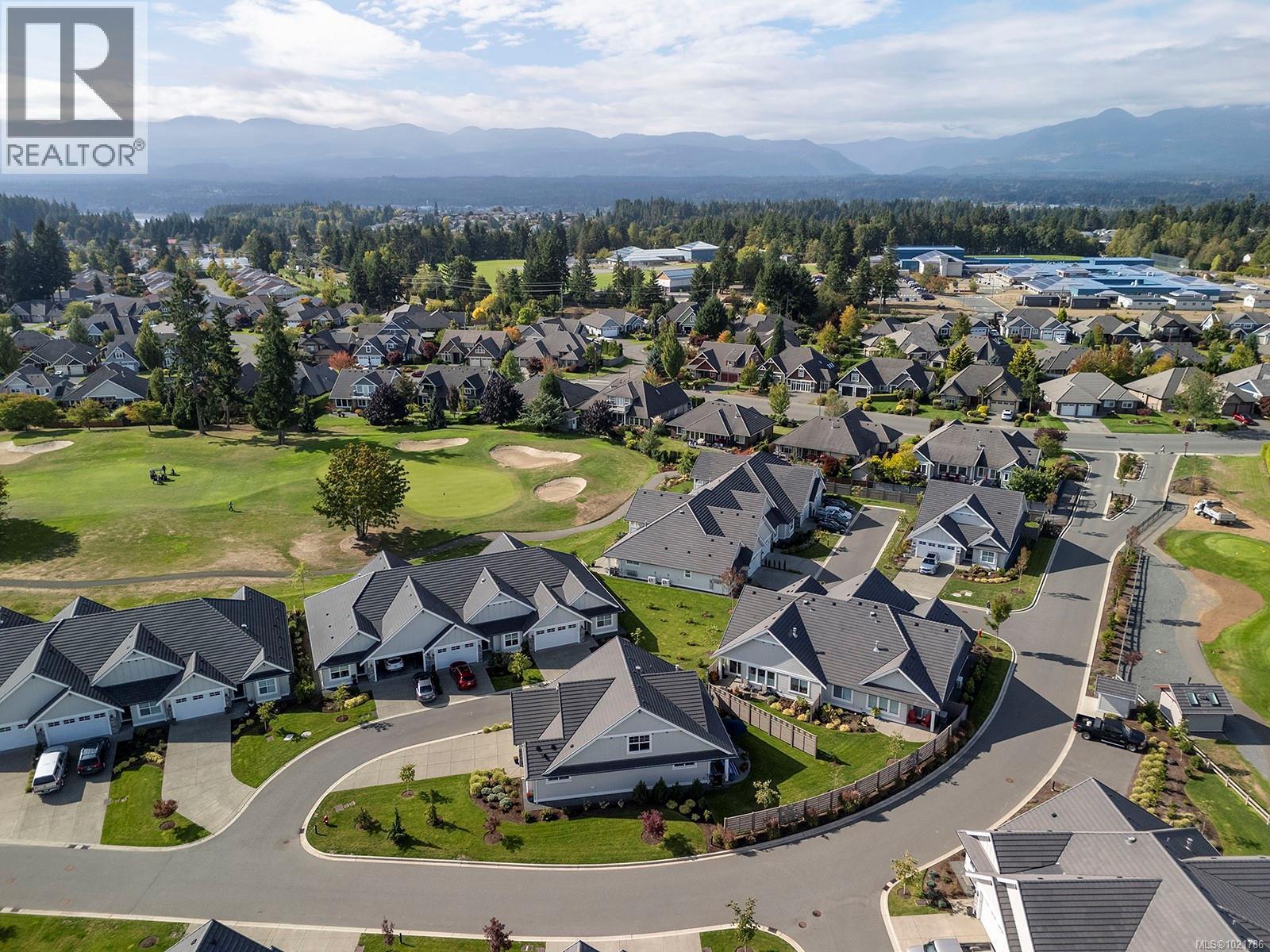115 1444 Crown Isle Dr, Courtenay, BC - Outdoor With View