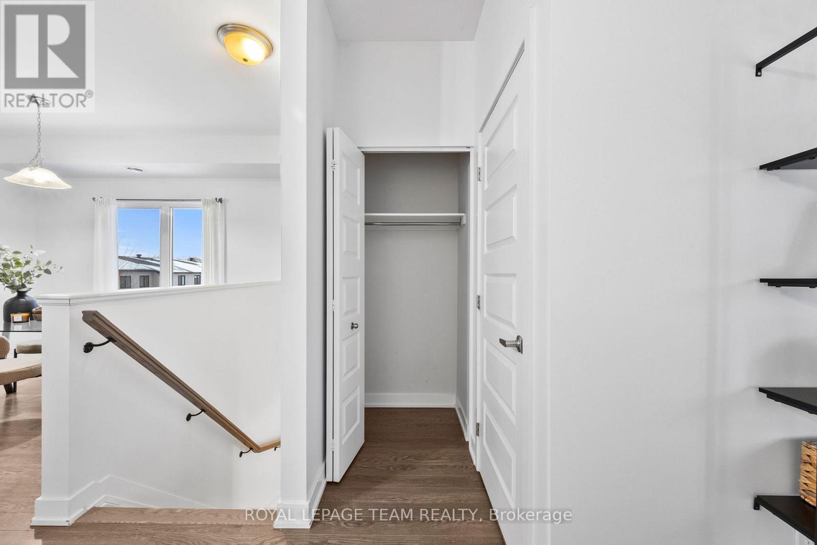 6 - 251 Capri Avenue, Russell, ON - Indoor Photo Showing Other Room