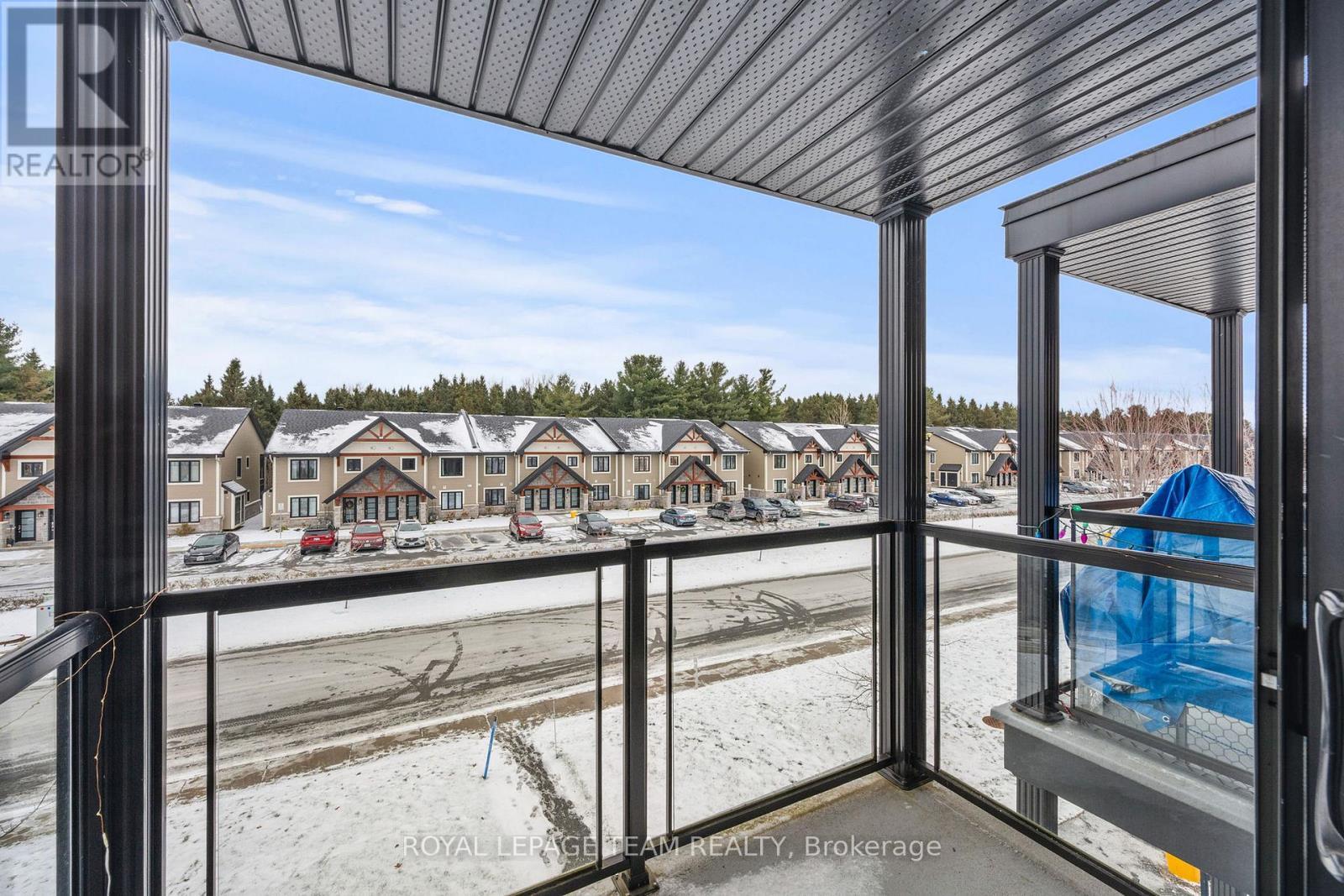 6 - 251 Capri Avenue, Russell, ON - Outdoor With Balcony With Exterior