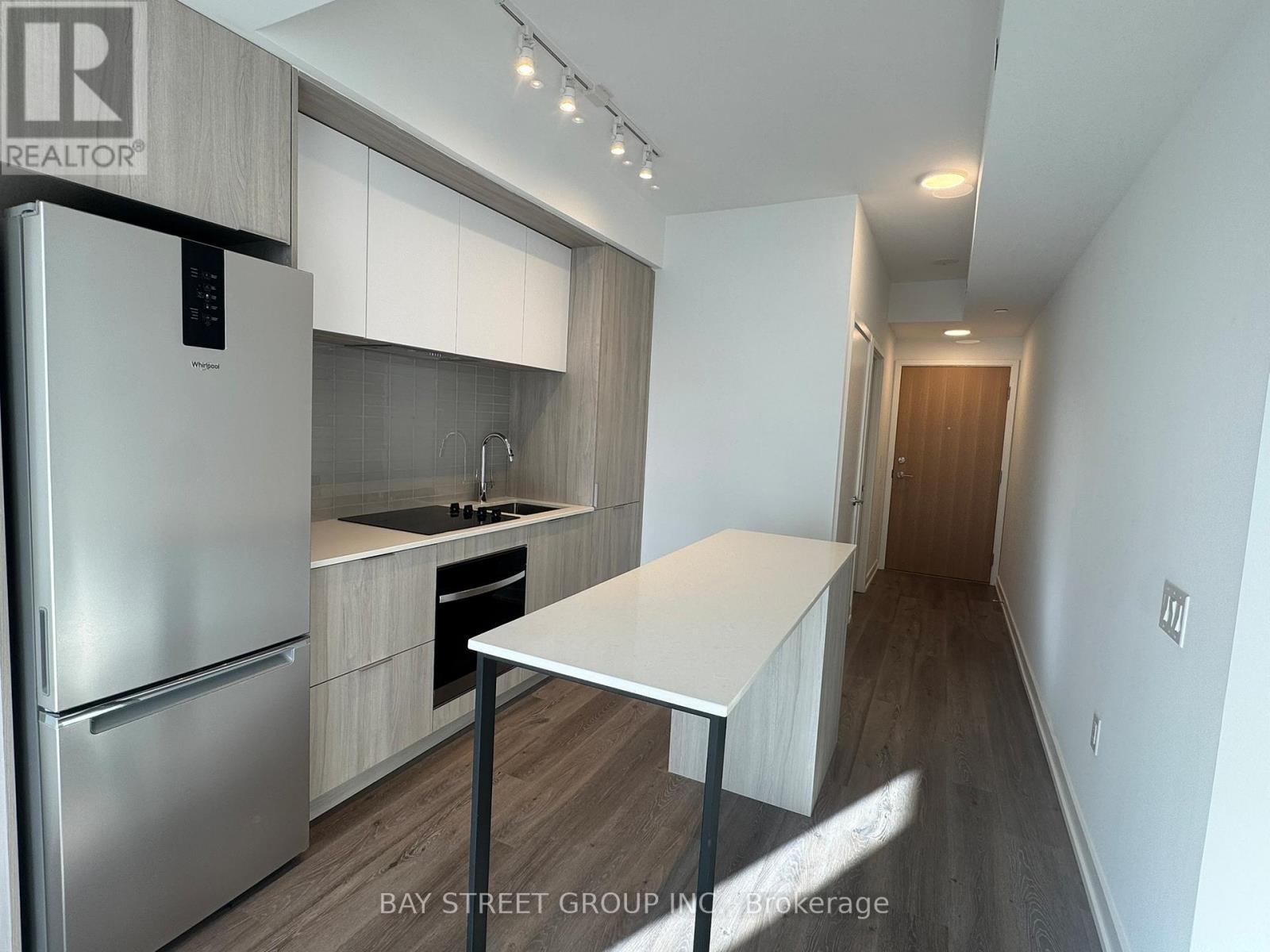 3405 - 395 Square One Drive, Mississauga, ON - Indoor Photo Showing Kitchen