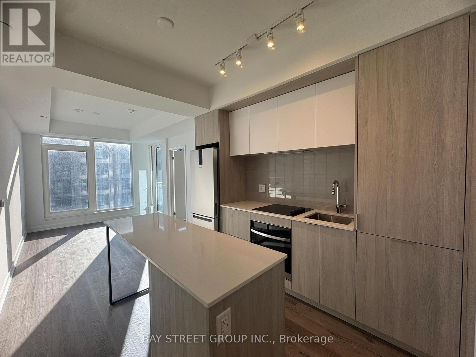 3405 - 395 Square One Drive, Mississauga, ON - Indoor Photo Showing Kitchen