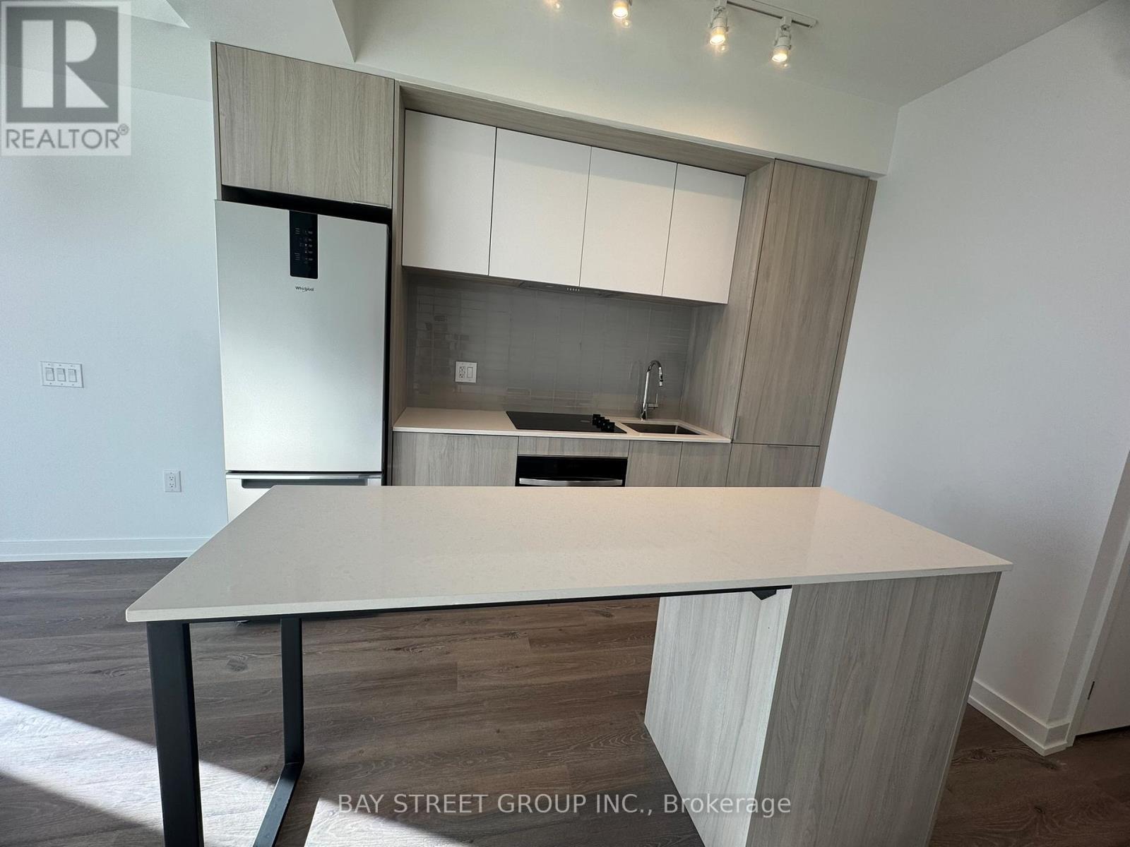 3405 - 395 Square One Drive, Mississauga, ON - Indoor Photo Showing Kitchen