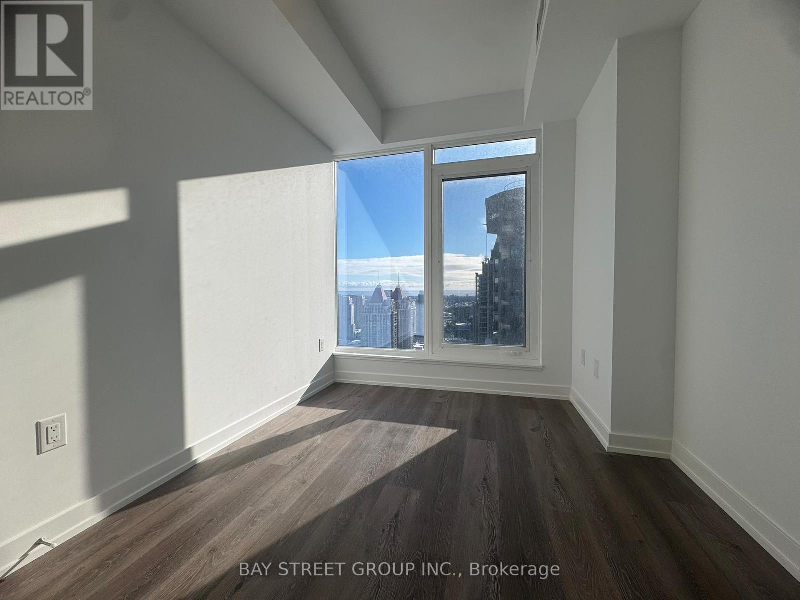 3405 - 395 Square One Drive, Mississauga, ON - Indoor Photo Showing Other Room