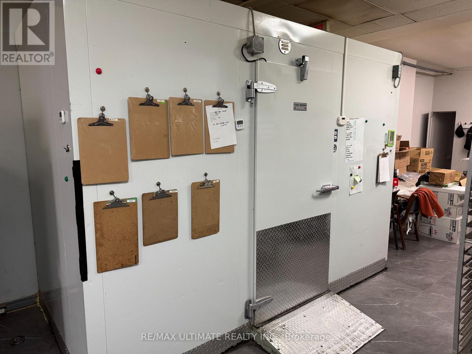 2897 Lake Shore Boulevard W, Toronto, ON