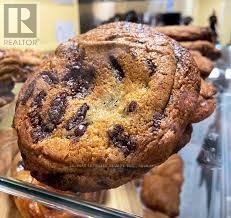 2897 Lake Shore Boulevard W, Toronto, ON