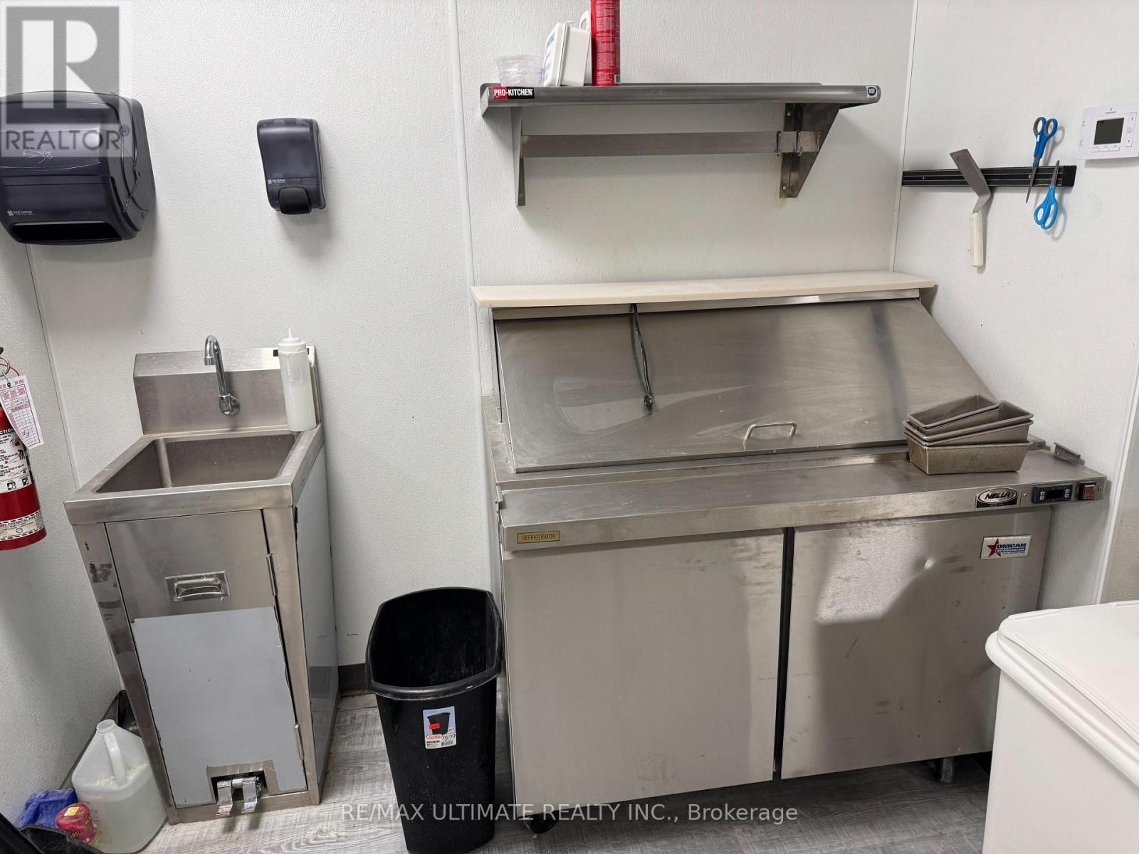 2897 Lake Shore Boulevard W, Toronto, ON