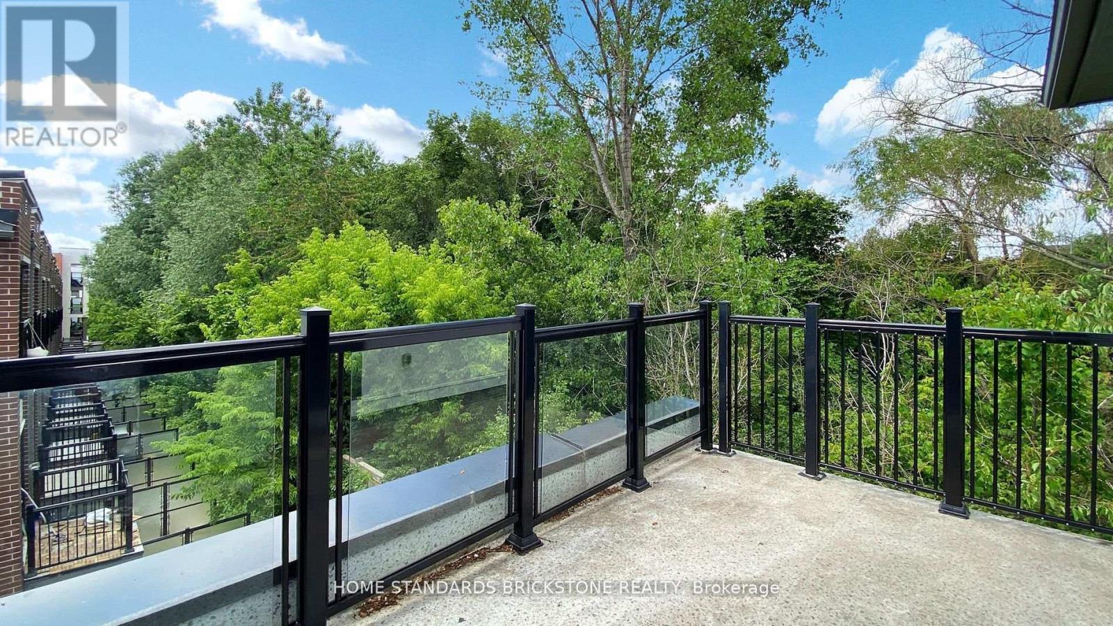 H212 - 90 Canon Jackson Drive, Toronto, ON - Outdoor