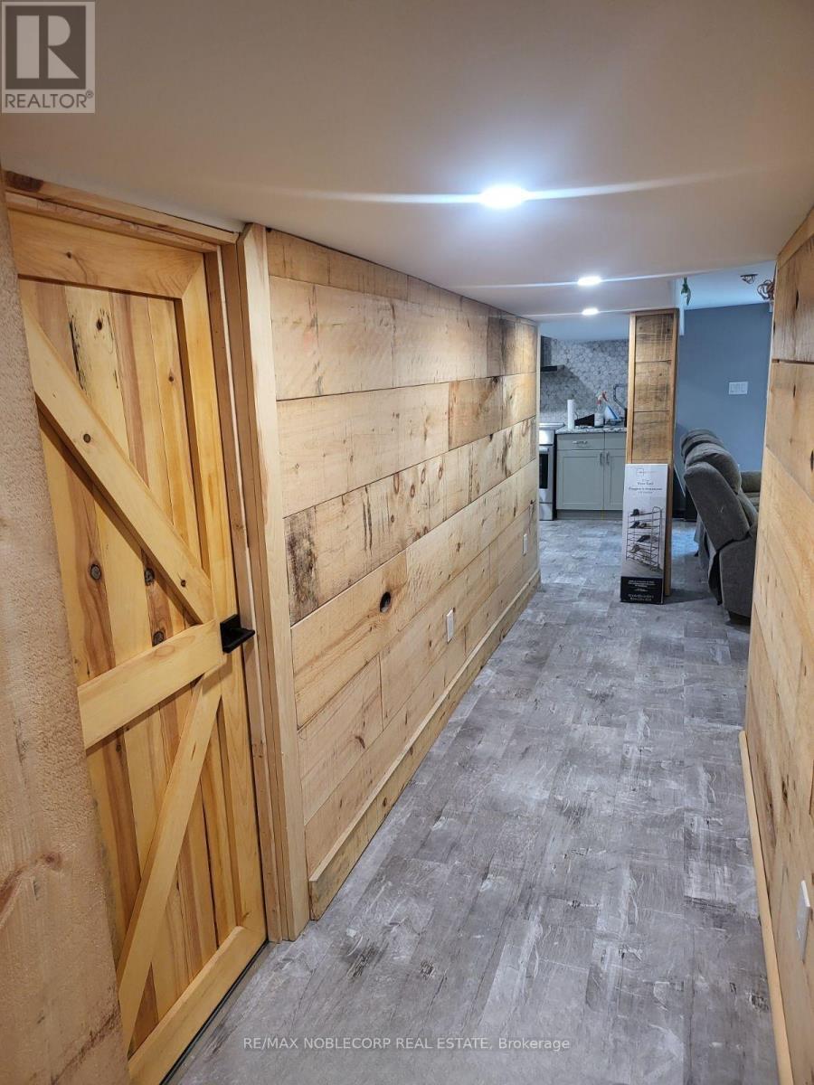 Bsmt - 56 Argyle Crescent, St. Catharines, ON - Indoor