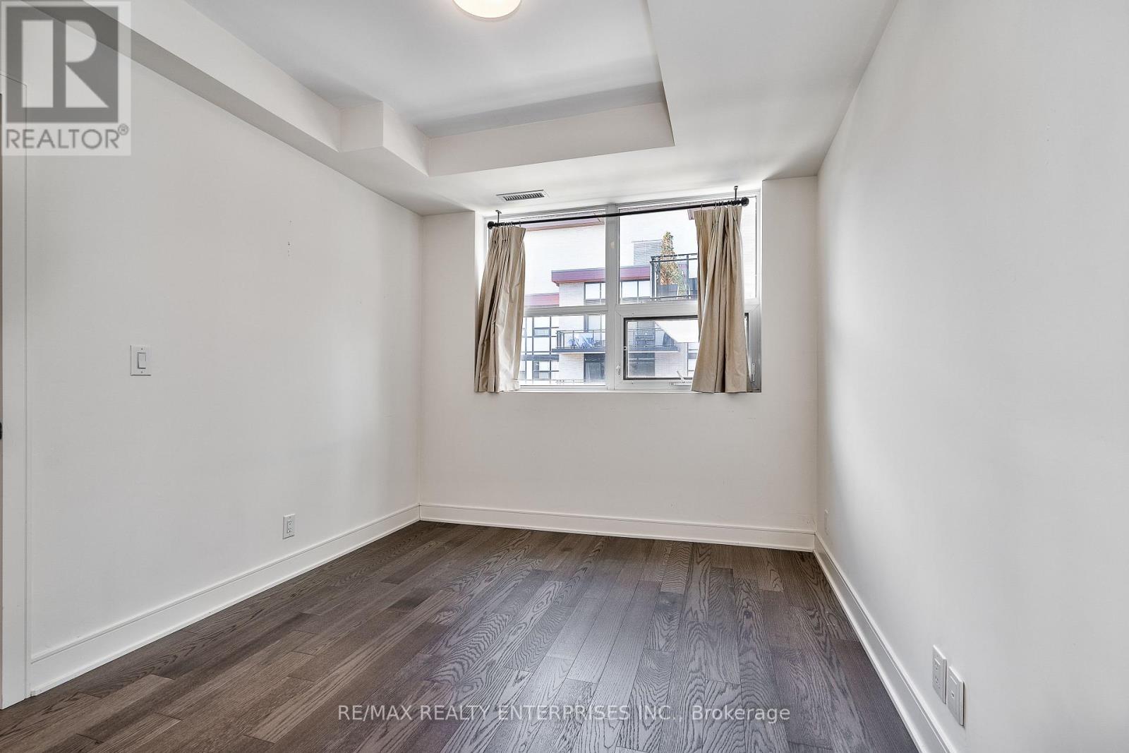 337 - 1575 Lakeshore Road W, Mississauga, ON - Indoor Photo Showing Other Room