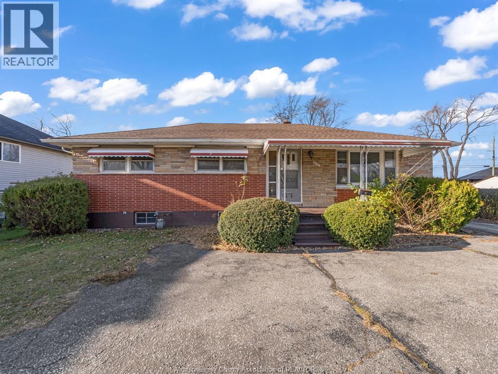 2101 Dominion Boulevard, Windsor, ON - Outdoor