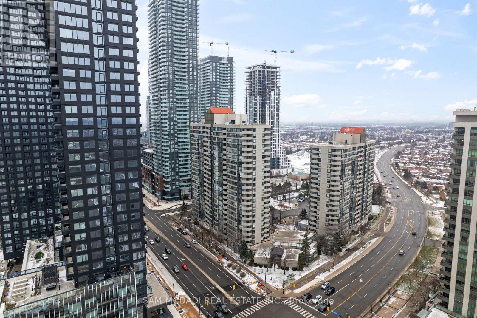 305 - 330 Rathburn Road W, Mississauga, ON - Outdoor With Facade