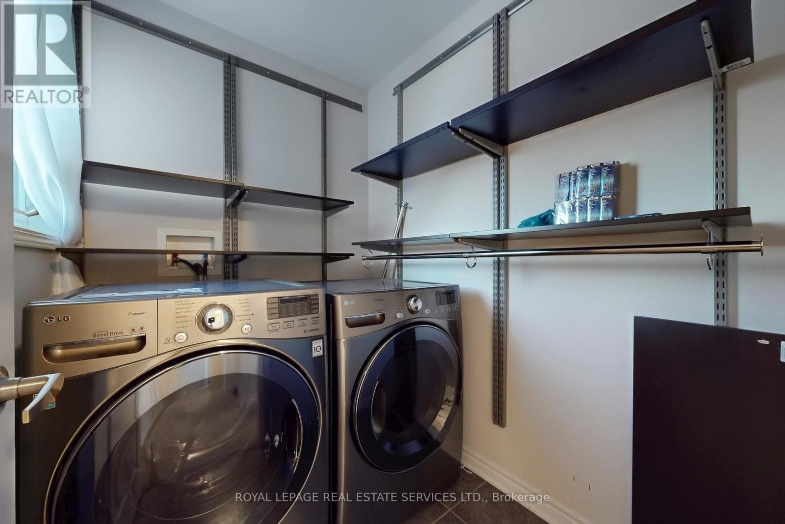 389 Gosford Crescent, Milton, ON - Indoor Photo Showing Laundry Room