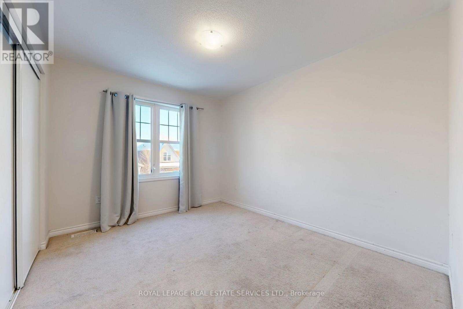 389 Gosford Crescent, Milton, ON - Indoor Photo Showing Other Room