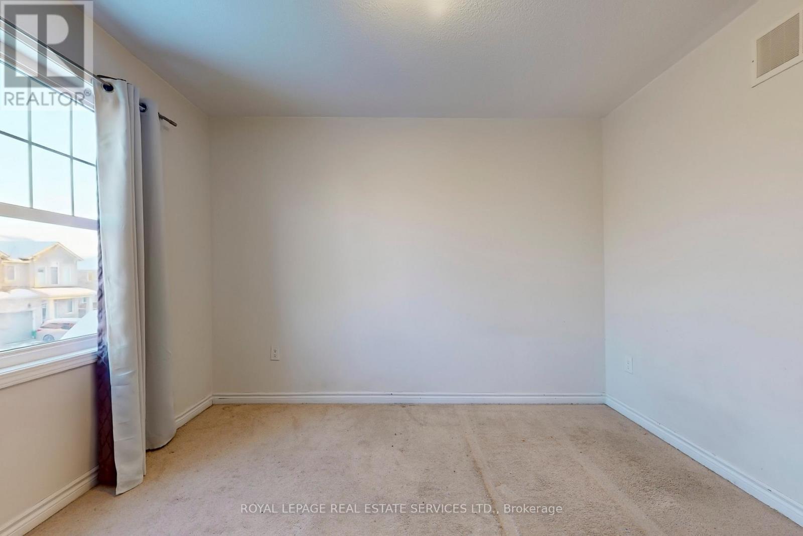 389 Gosford Crescent, Milton, ON - Indoor Photo Showing Other Room