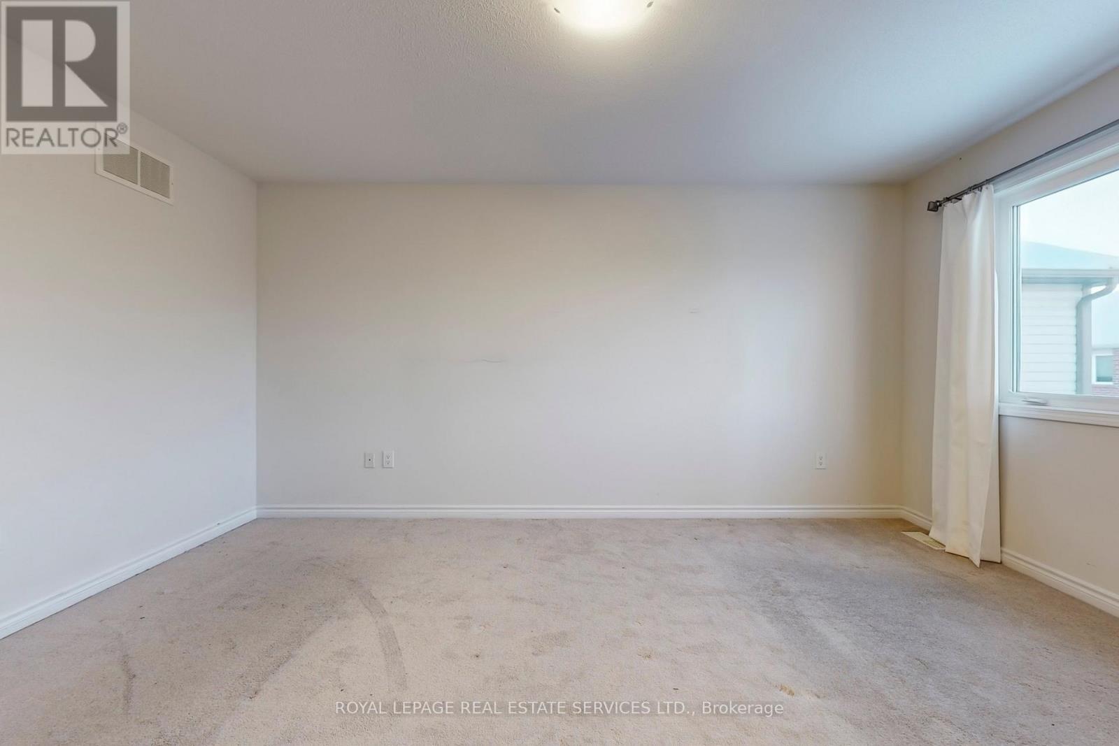 389 Gosford Crescent, Milton, ON - Indoor Photo Showing Other Room