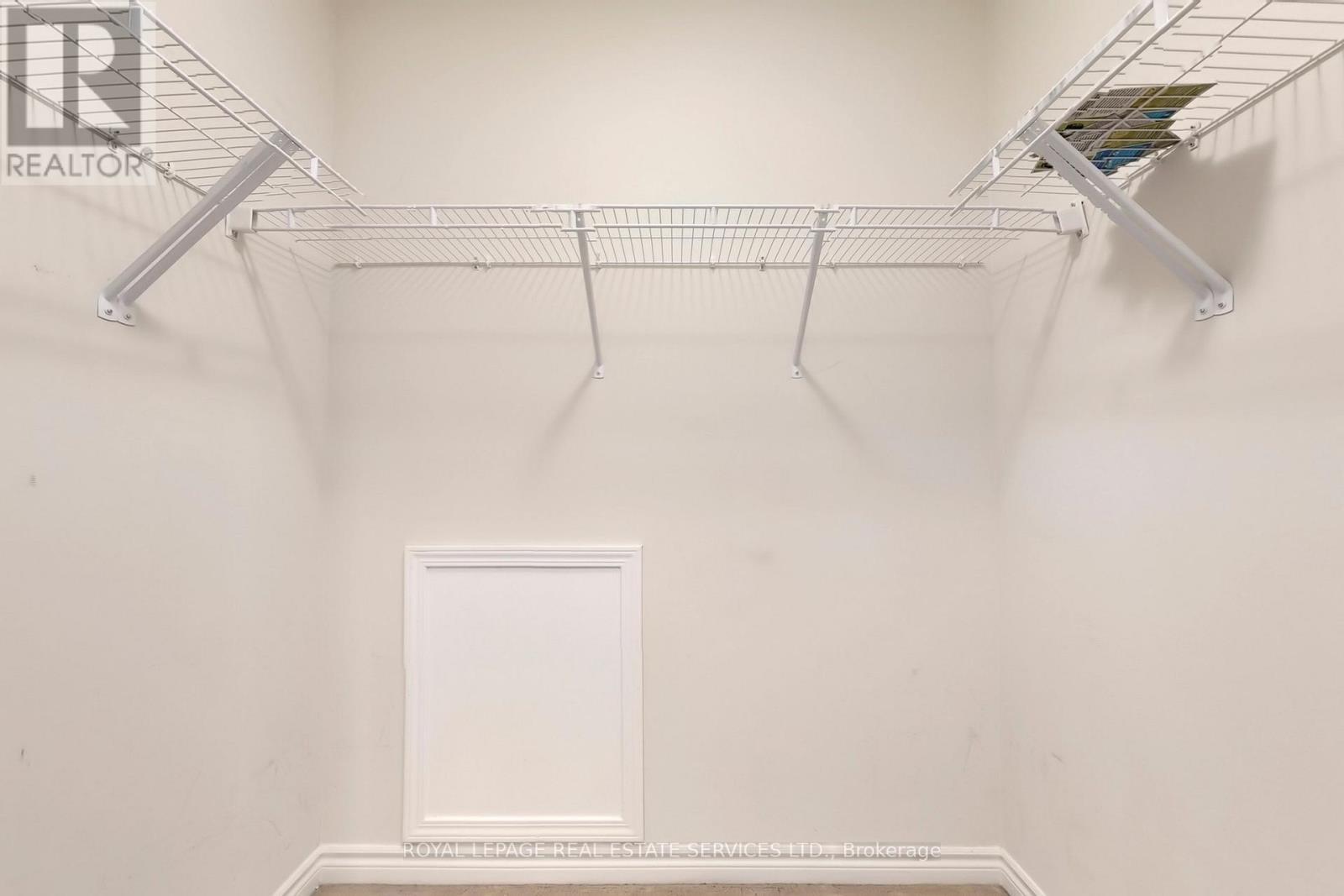 389 Gosford Crescent, Milton, ON - Indoor With Storage