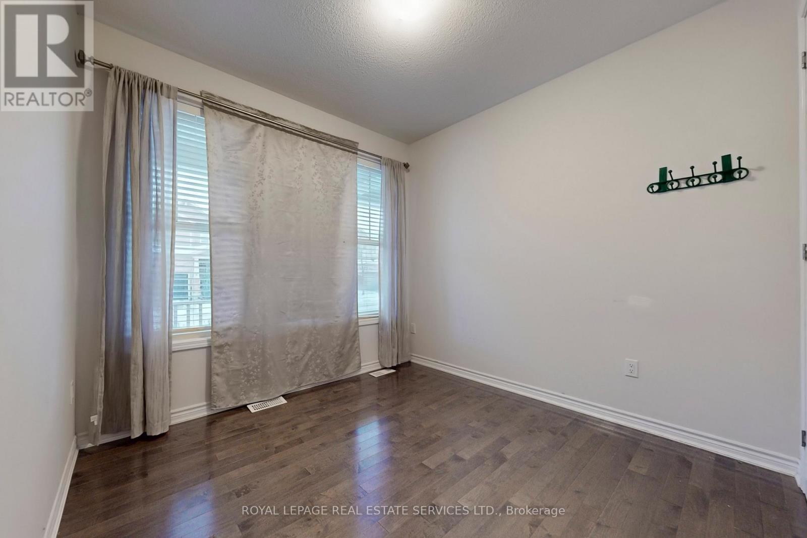 389 Gosford Crescent, Milton, ON - Indoor Photo Showing Other Room