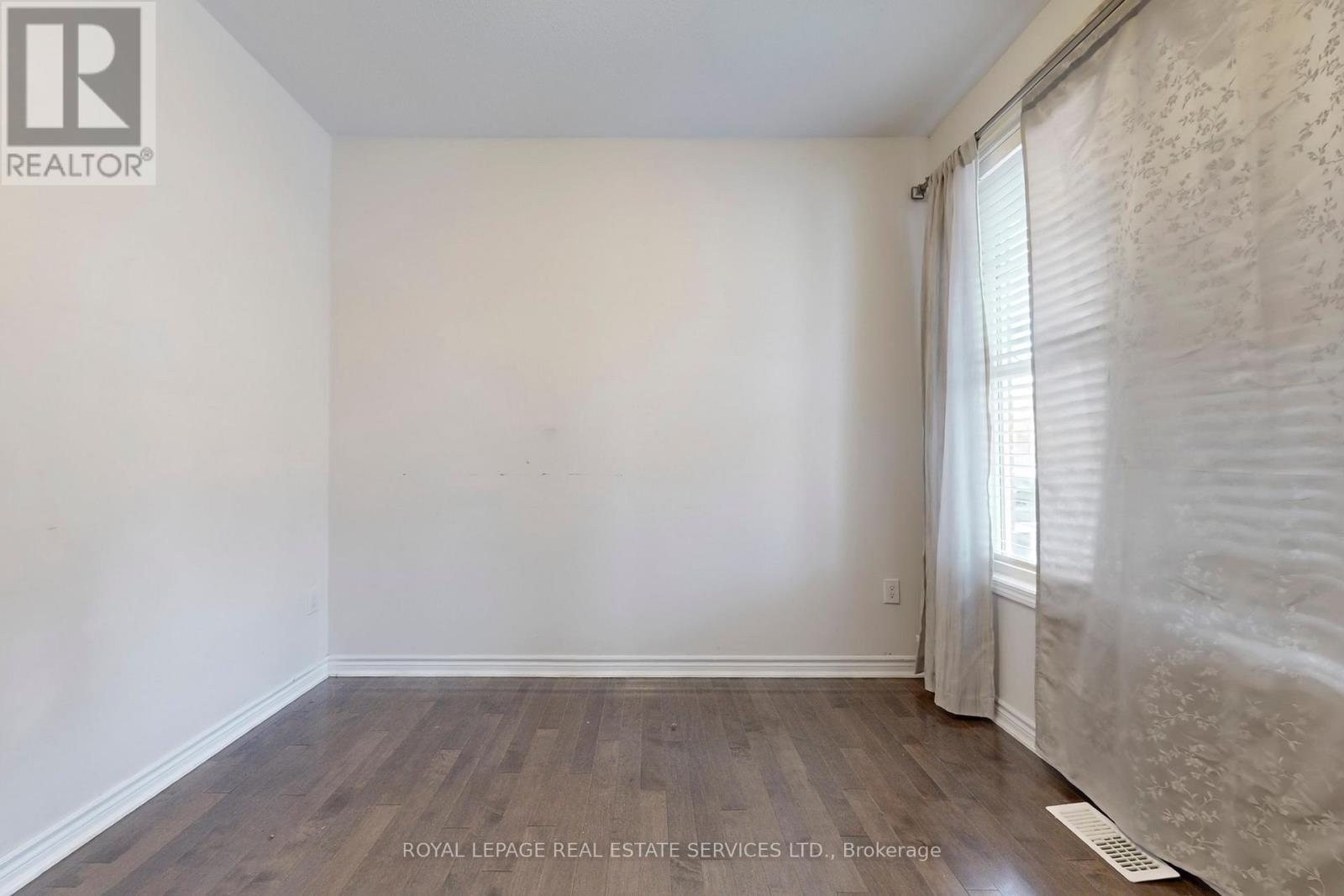 389 Gosford Crescent, Milton, ON - Indoor Photo Showing Other Room