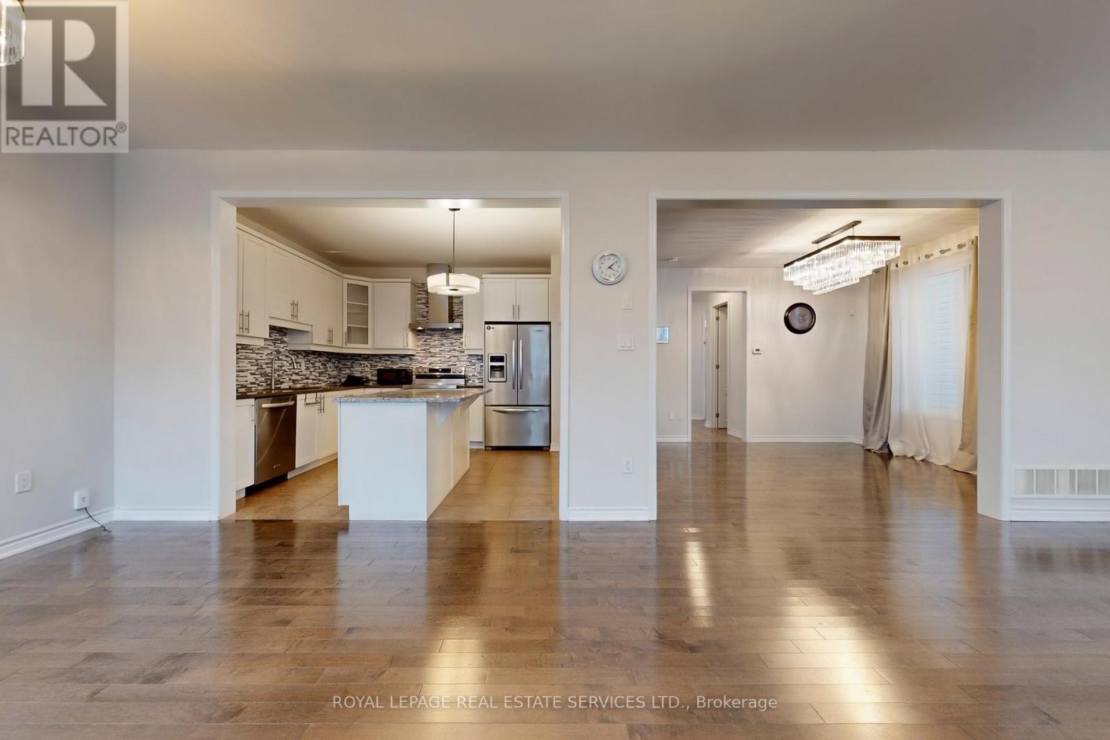 389 Gosford Crescent, Milton, ON - Indoor Photo Showing Kitchen