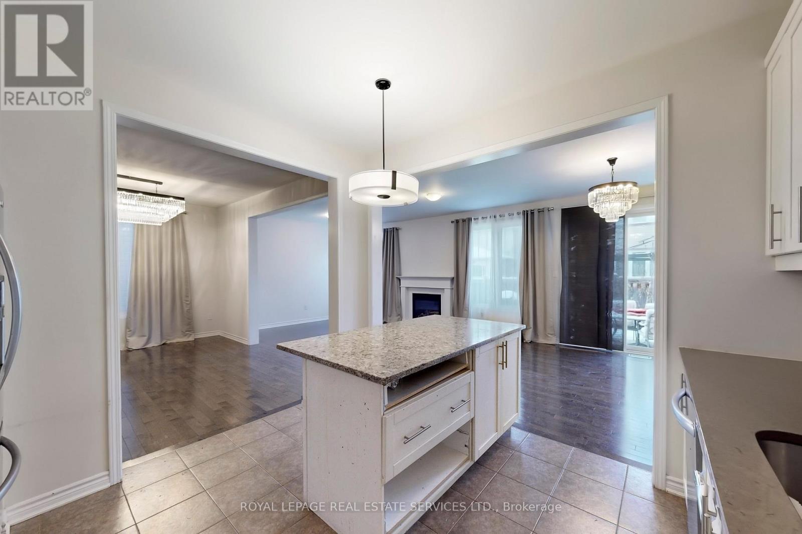 389 Gosford Crescent, Milton, ON - Indoor Photo Showing Other Room