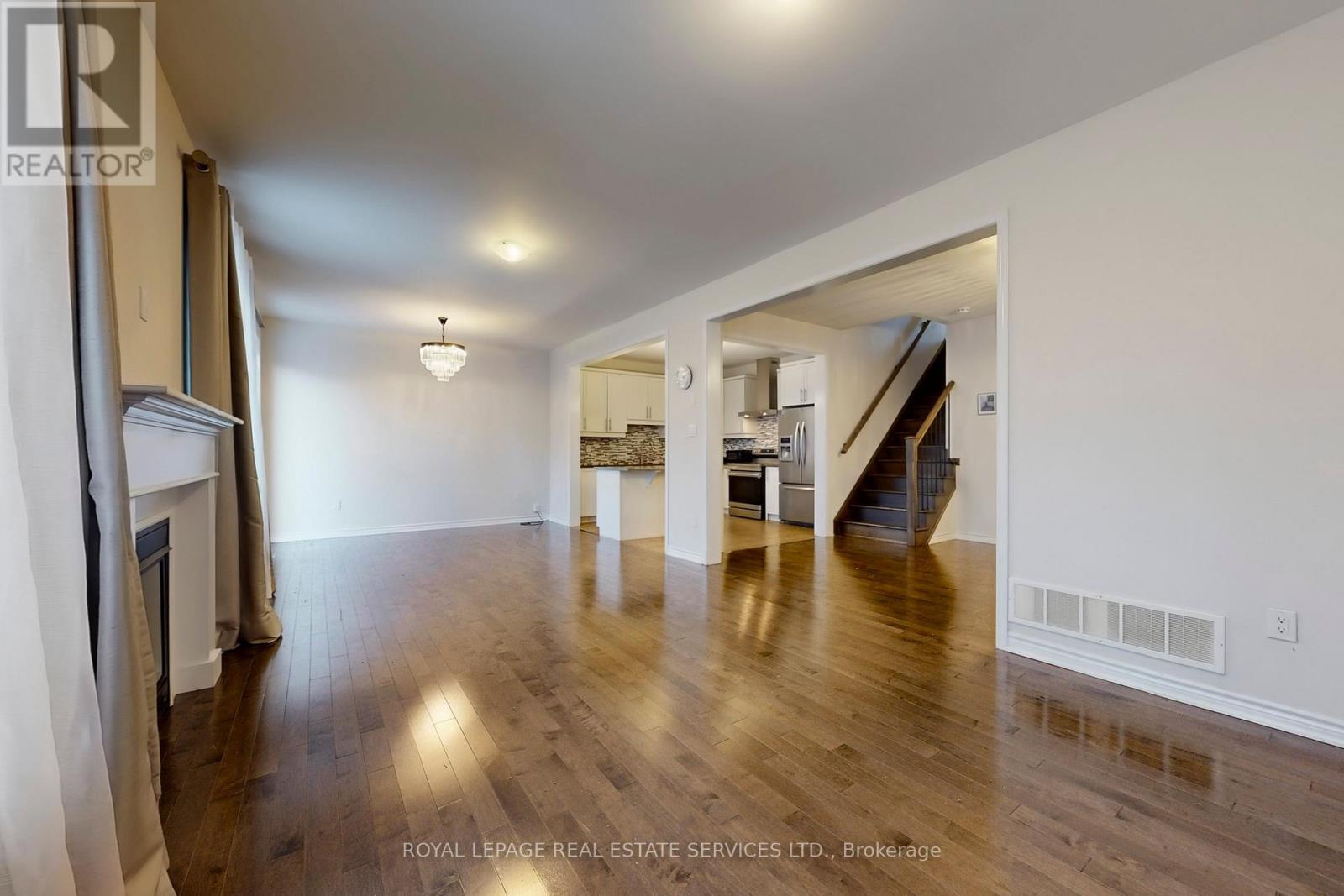 389 Gosford Crescent, Milton, ON - Indoor Photo Showing Other Room