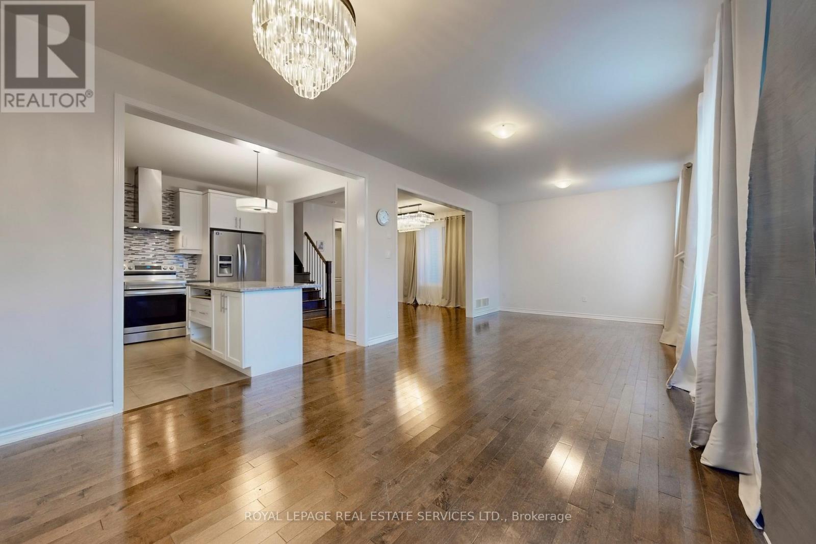 389 Gosford Crescent, Milton, ON - Indoor Photo Showing Kitchen