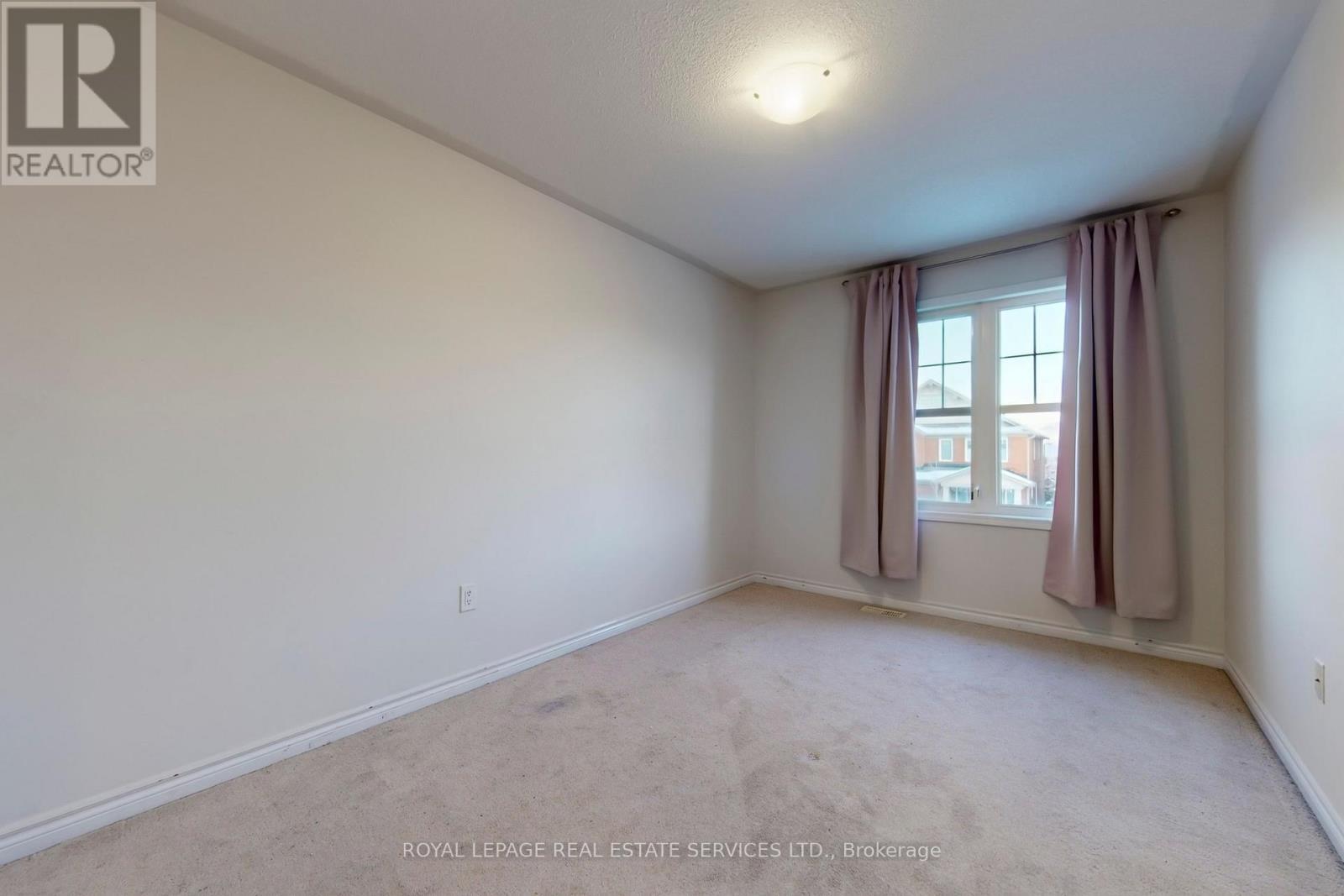 389 Gosford Crescent, Milton, ON - Indoor Photo Showing Other Room