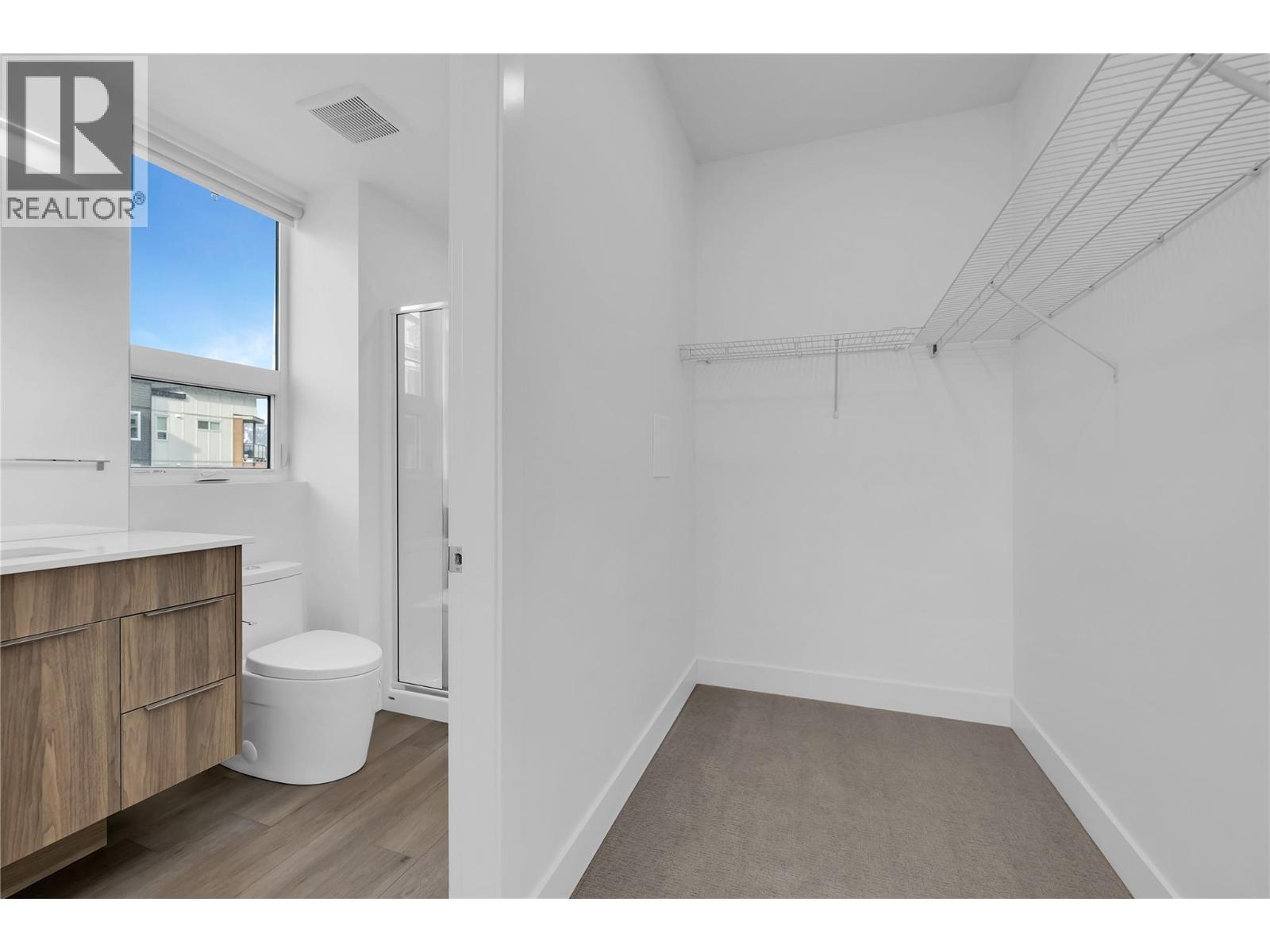 3642 Mission Springs Drive Unit# 502C, Kelowna, BC - Indoor Photo Showing Bathroom