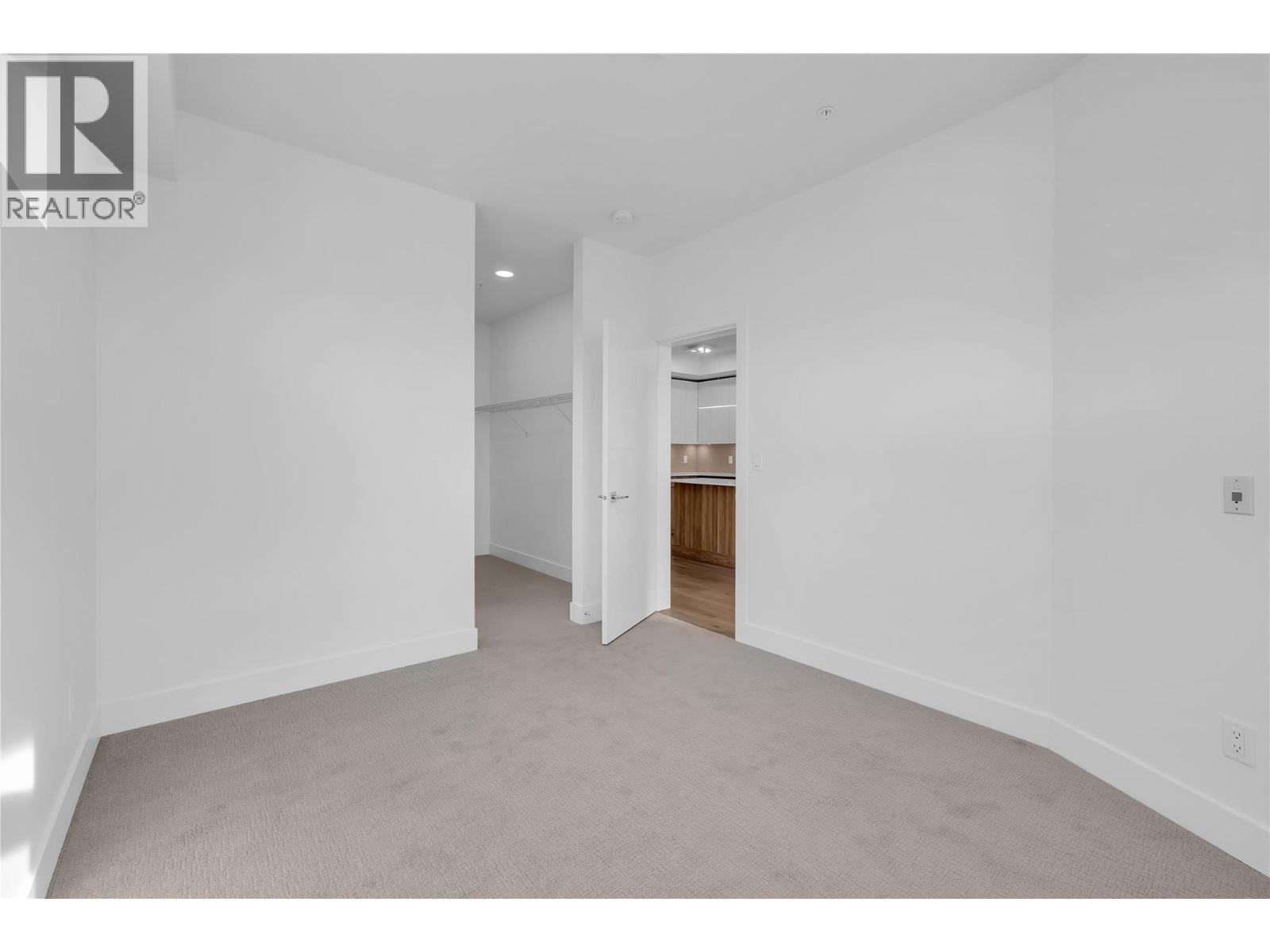 3642 Mission Springs Drive Unit# 502C, Kelowna, BC - Indoor Photo Showing Other Room