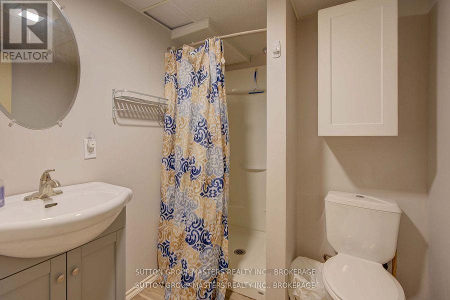 4071 Colebrook Road, South Frontenac (Frontenac South), ON - Indoor Photo Showing Bathroom