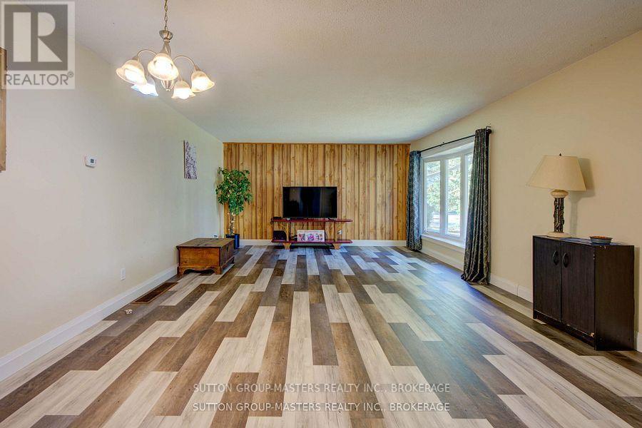 4071 Colebrook Road, South Frontenac (Frontenac South), ON - Indoor