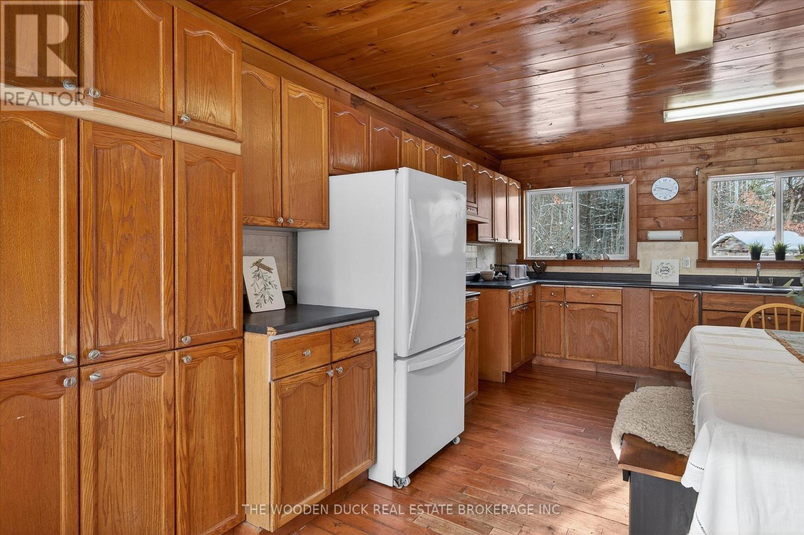 6600 Hwy 7 Highway, Havelock-Belmont-Methuen (Belmont-Methuen), ON - Indoor Photo Showing Kitchen