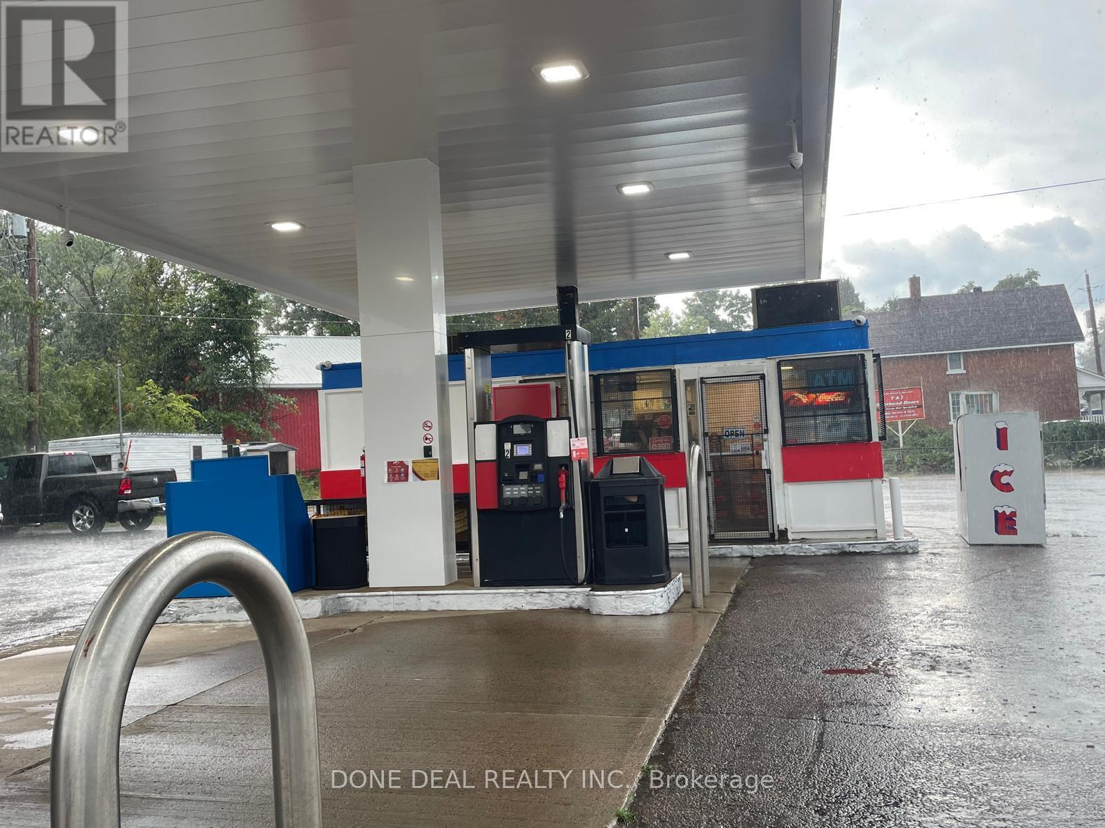 640 Pembroke Street W, Pembroke, ON