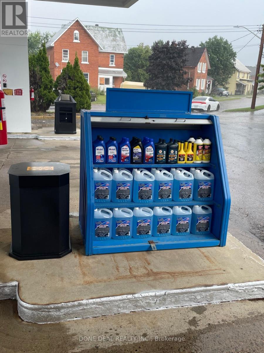 640 Pembroke Street W, Pembroke, ON