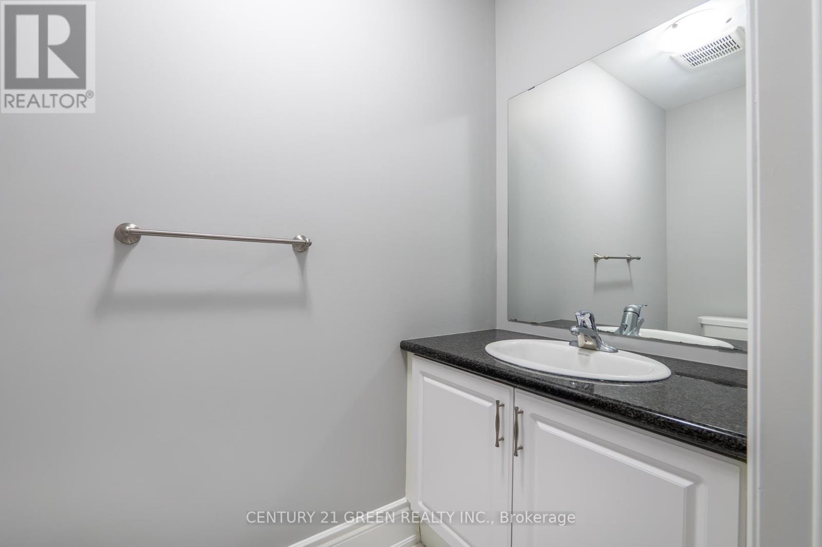 219 Humphrey Street, Hamilton, ON - Indoor Photo Showing Bathroom