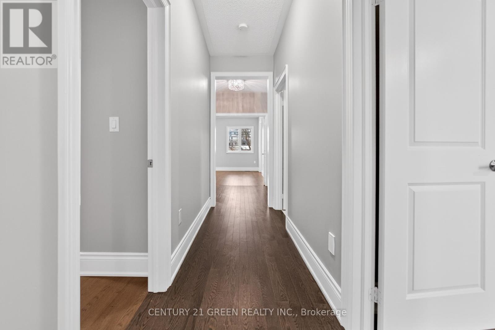 219 Humphrey Street, Hamilton, ON - Indoor Photo Showing Other Room