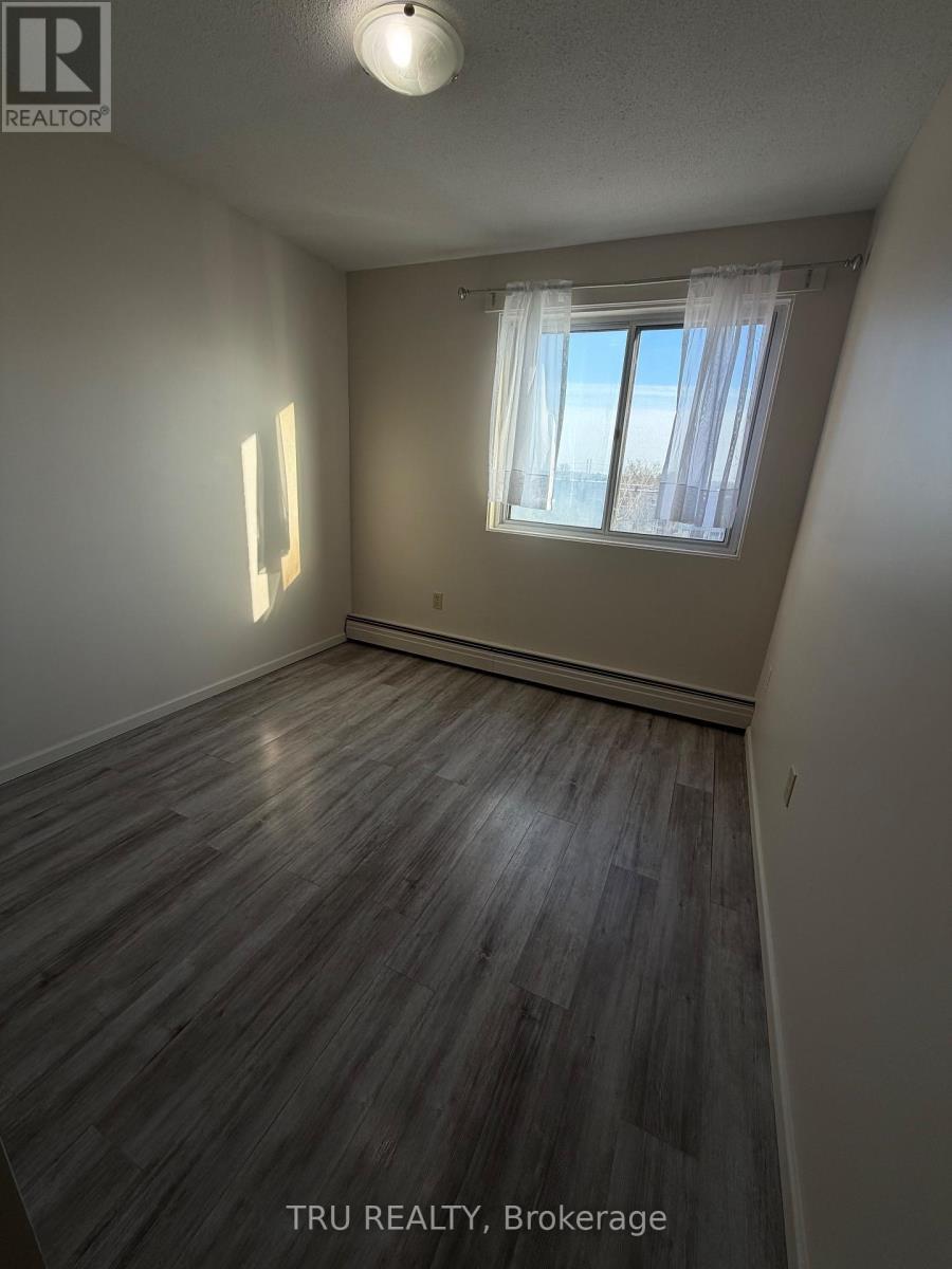 209 - 20 Chesterton Drive, Ottawa, ON - Indoor Photo Showing Other Room