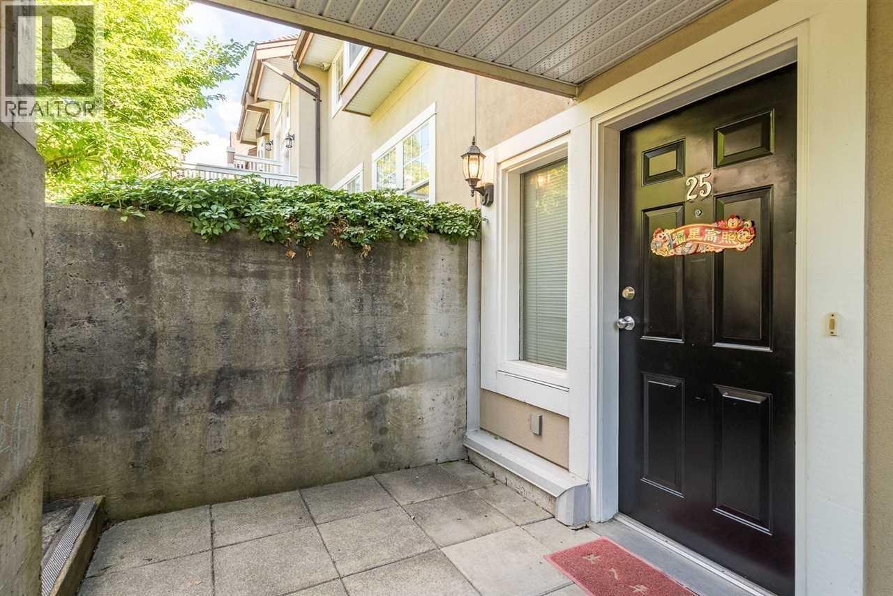 25 7238 18Th Avenue, Burnaby, BC - Outdoor With Exterior