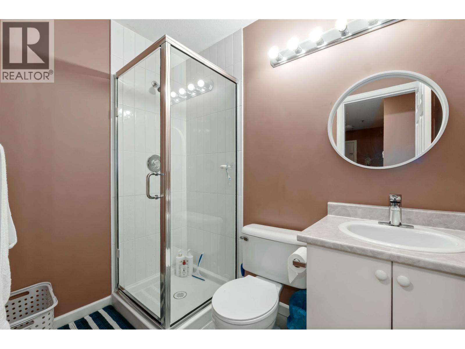 401 22351 St Anne Avenue, Maple Ridge, BC - Indoor Photo Showing Bathroom