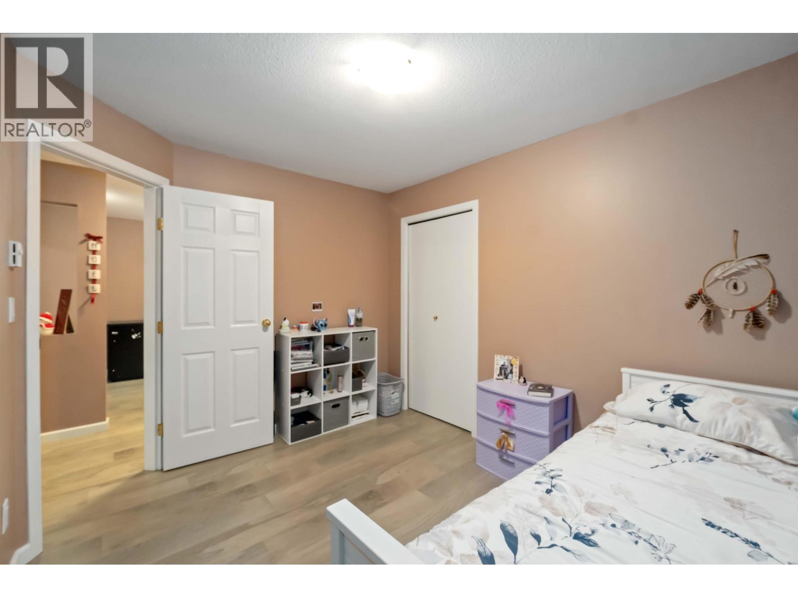 401 22351 St Anne Avenue, Maple Ridge, BC - Indoor Photo Showing Bedroom