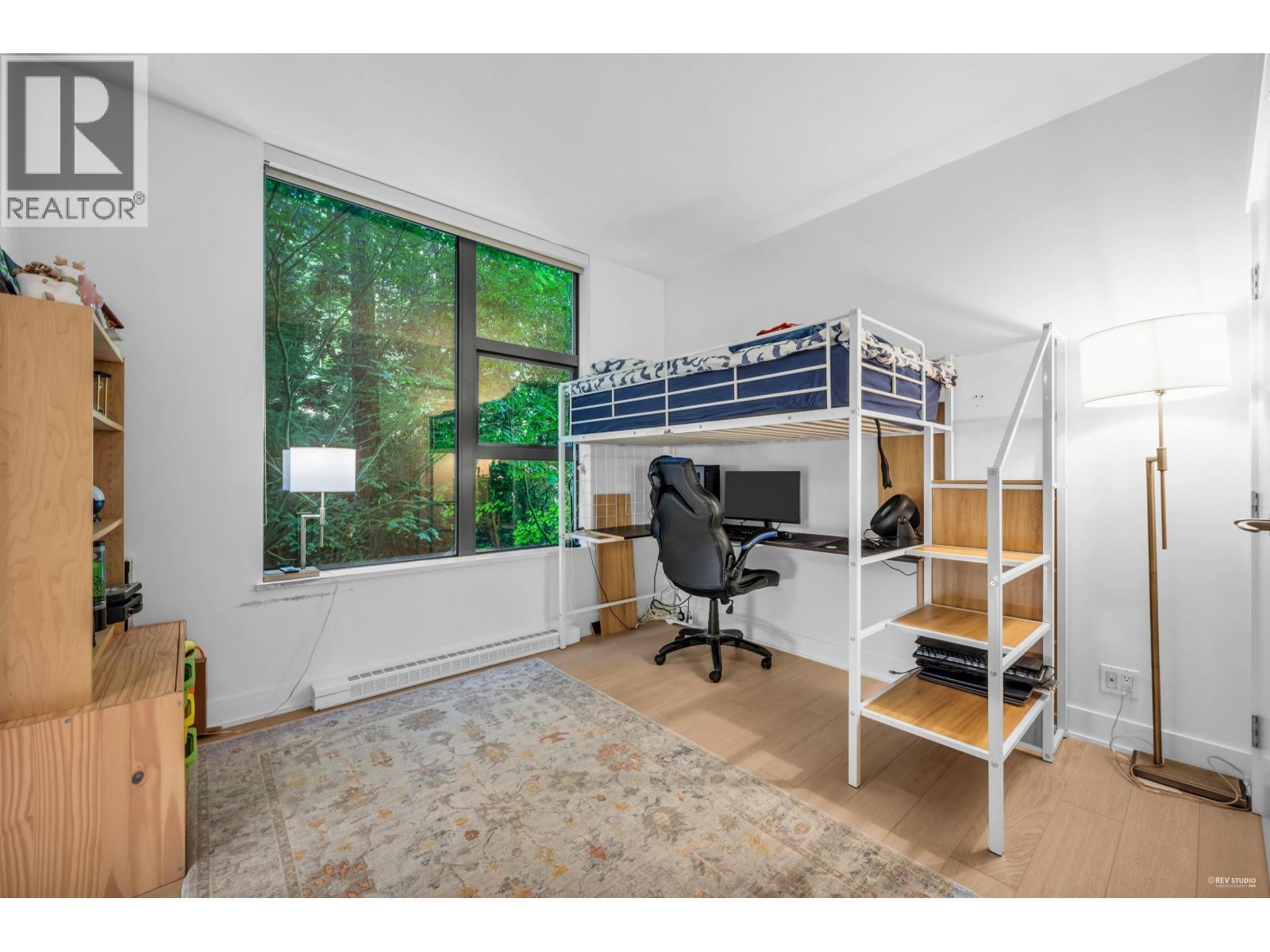 401 3315 Cypress Place, West Vancouver, BC - Indoor