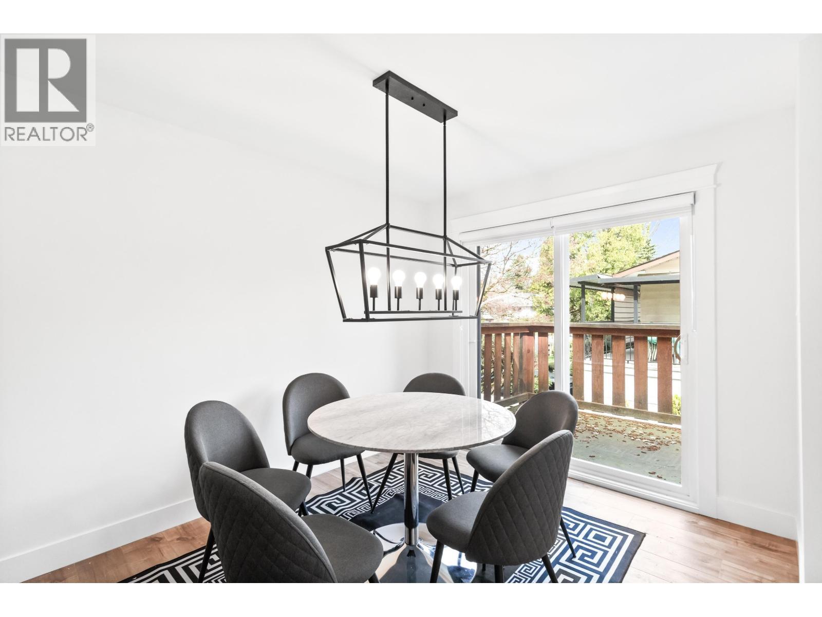 21099 Berry Avenue, Maple Ridge, BC - Indoor