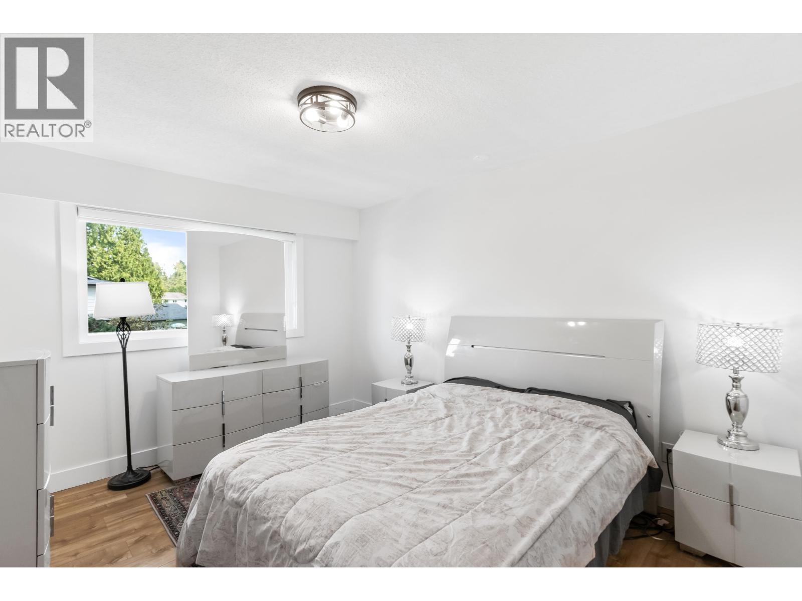 21099 Berry Avenue, Maple Ridge, BC - Indoor Photo Showing Bedroom
