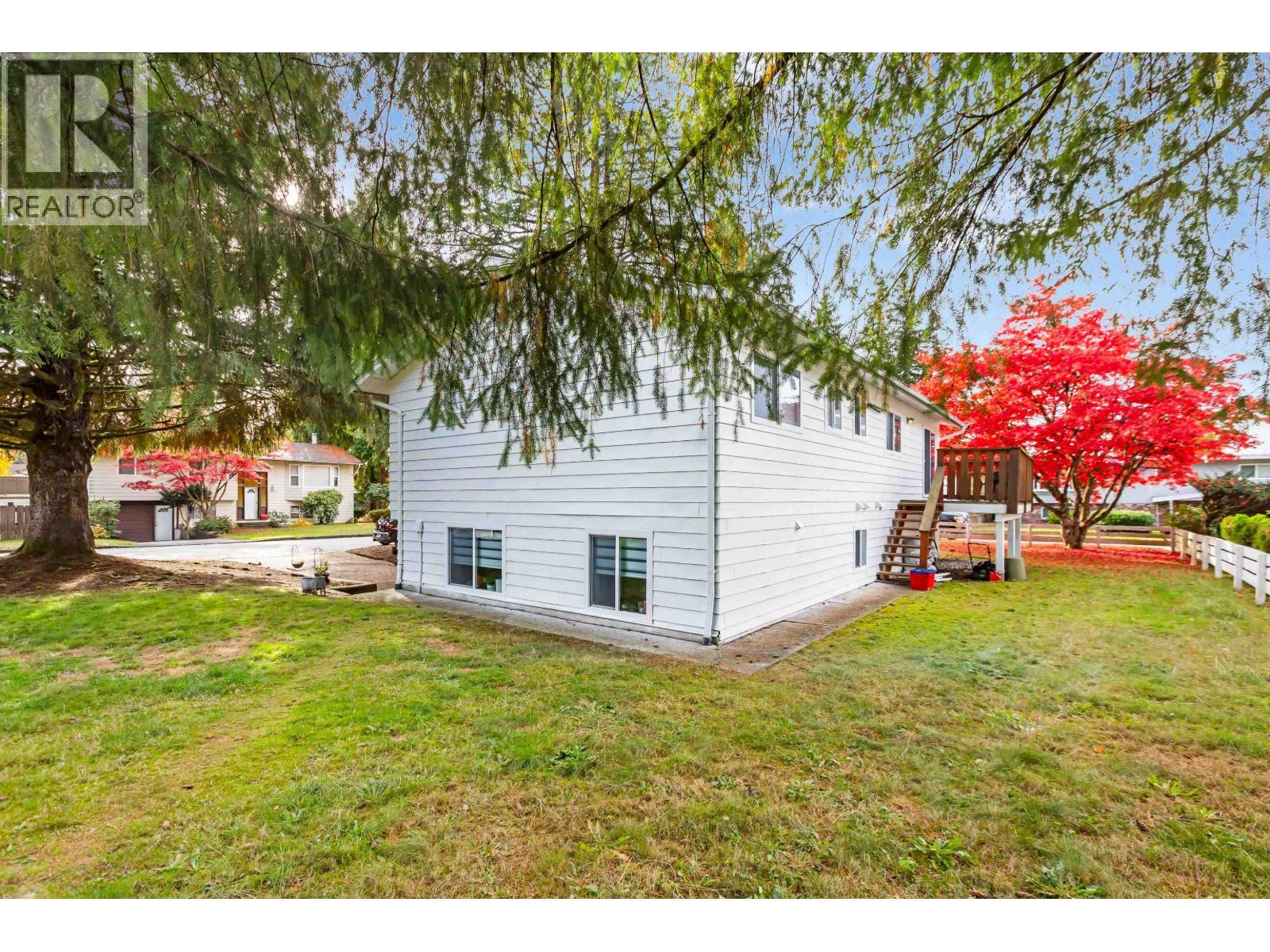 21099 Berry Avenue, Maple Ridge, BC - Outdoor