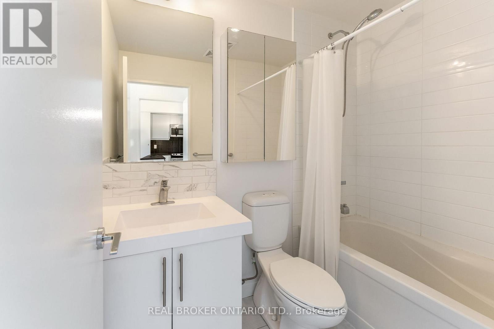 1509 - 83 Redpath Avenue, Toronto, ON - Indoor Photo Showing Bathroom
