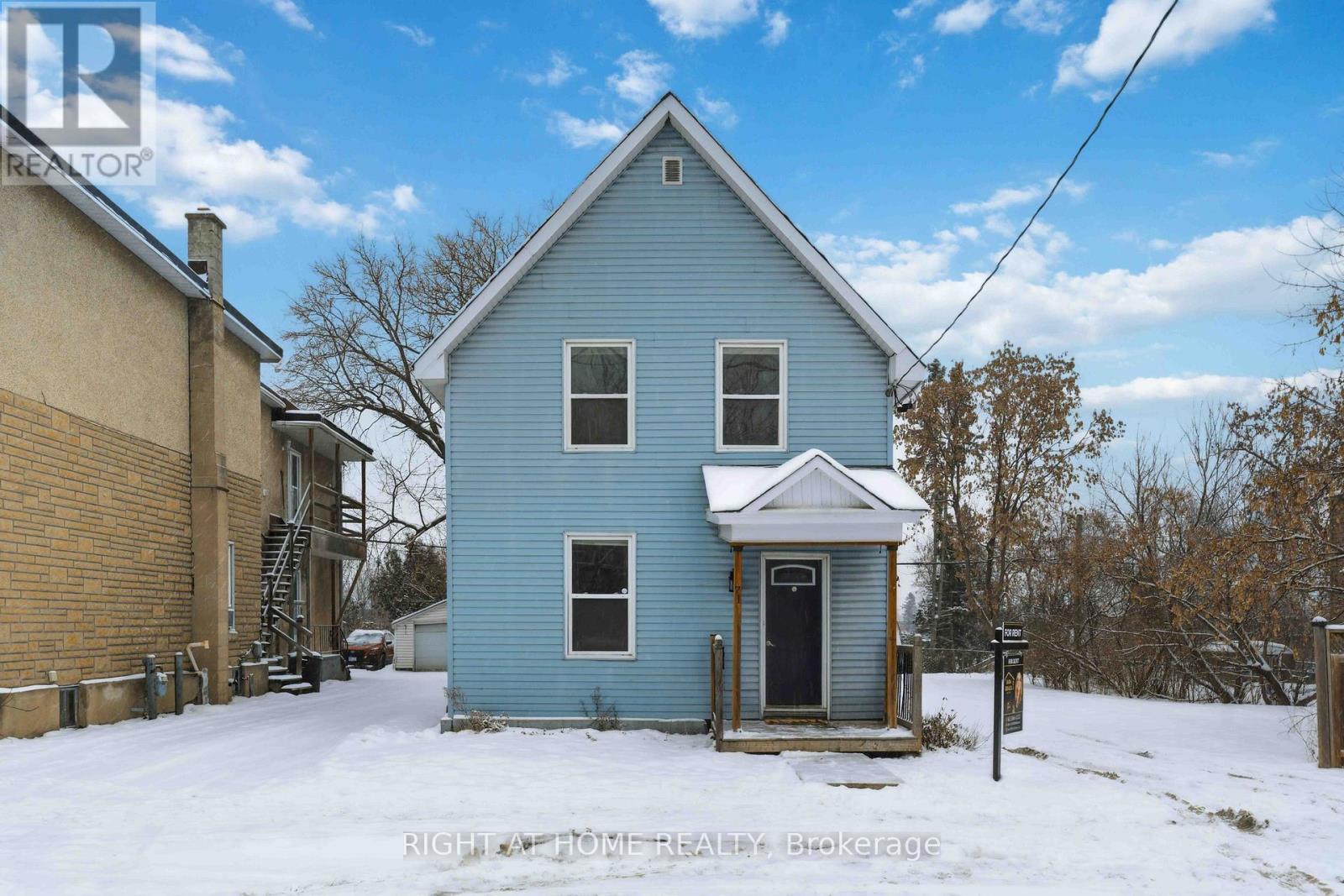 71 Carruthers Avenue, Ottawa, ON - Outdoor With Facade