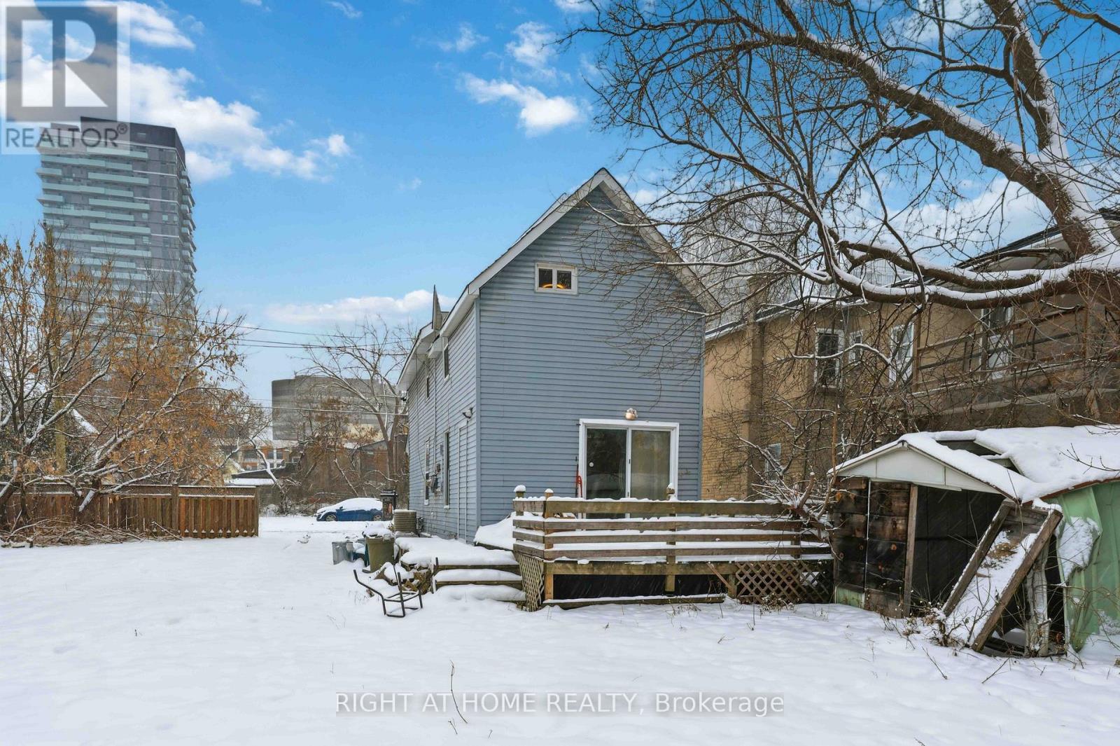 71 Carruthers Avenue, Ottawa, ON - Outdoor