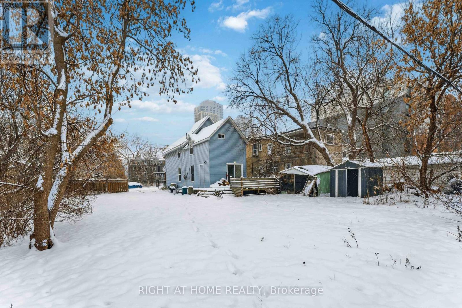 71 Carruthers Avenue, Ottawa, ON - Outdoor