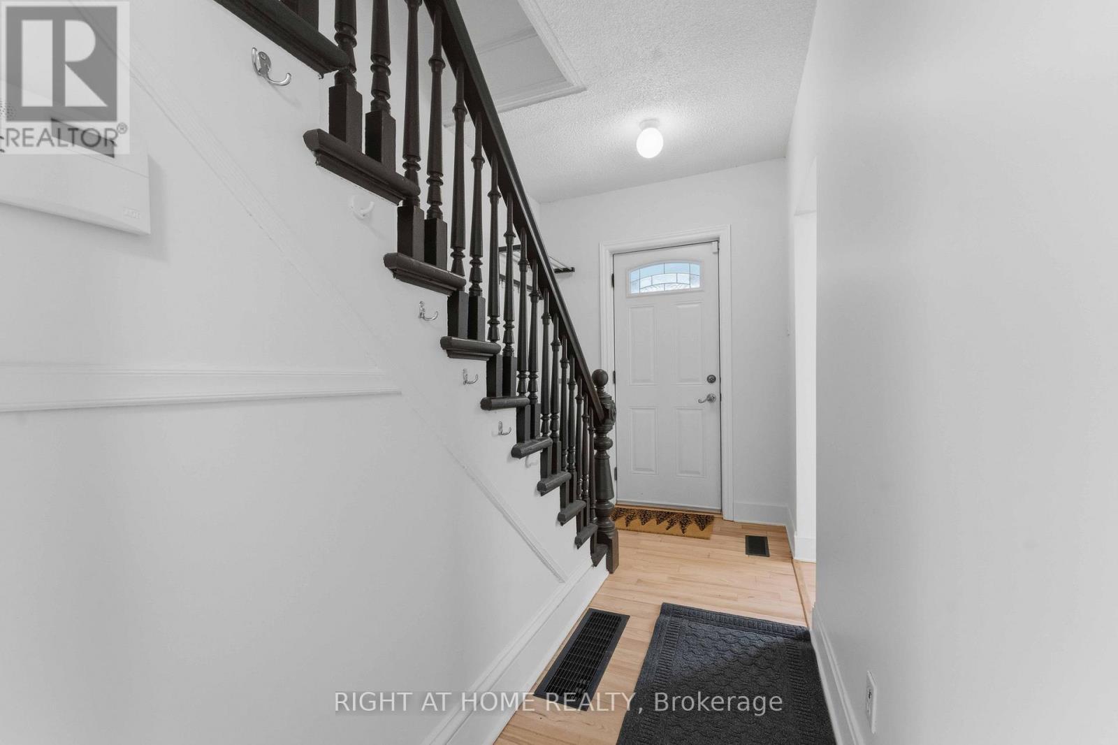 71 Carruthers Avenue, Ottawa, ON - Indoor Photo Showing Other Room