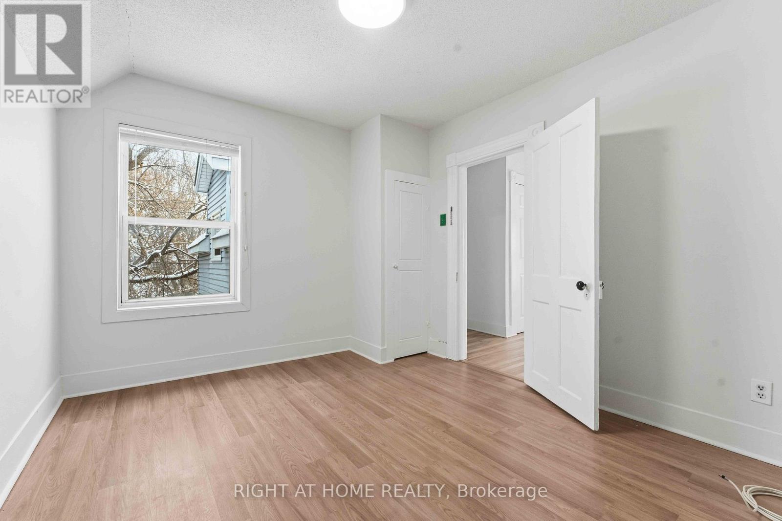 71 Carruthers Avenue, Ottawa, ON - Indoor Photo Showing Other Room